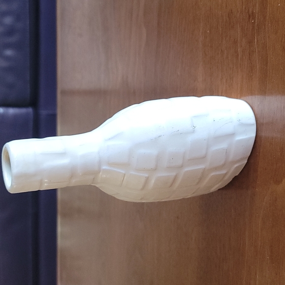 Pot-A-Porter Jonathan Adler vase - Picture 2 of 8